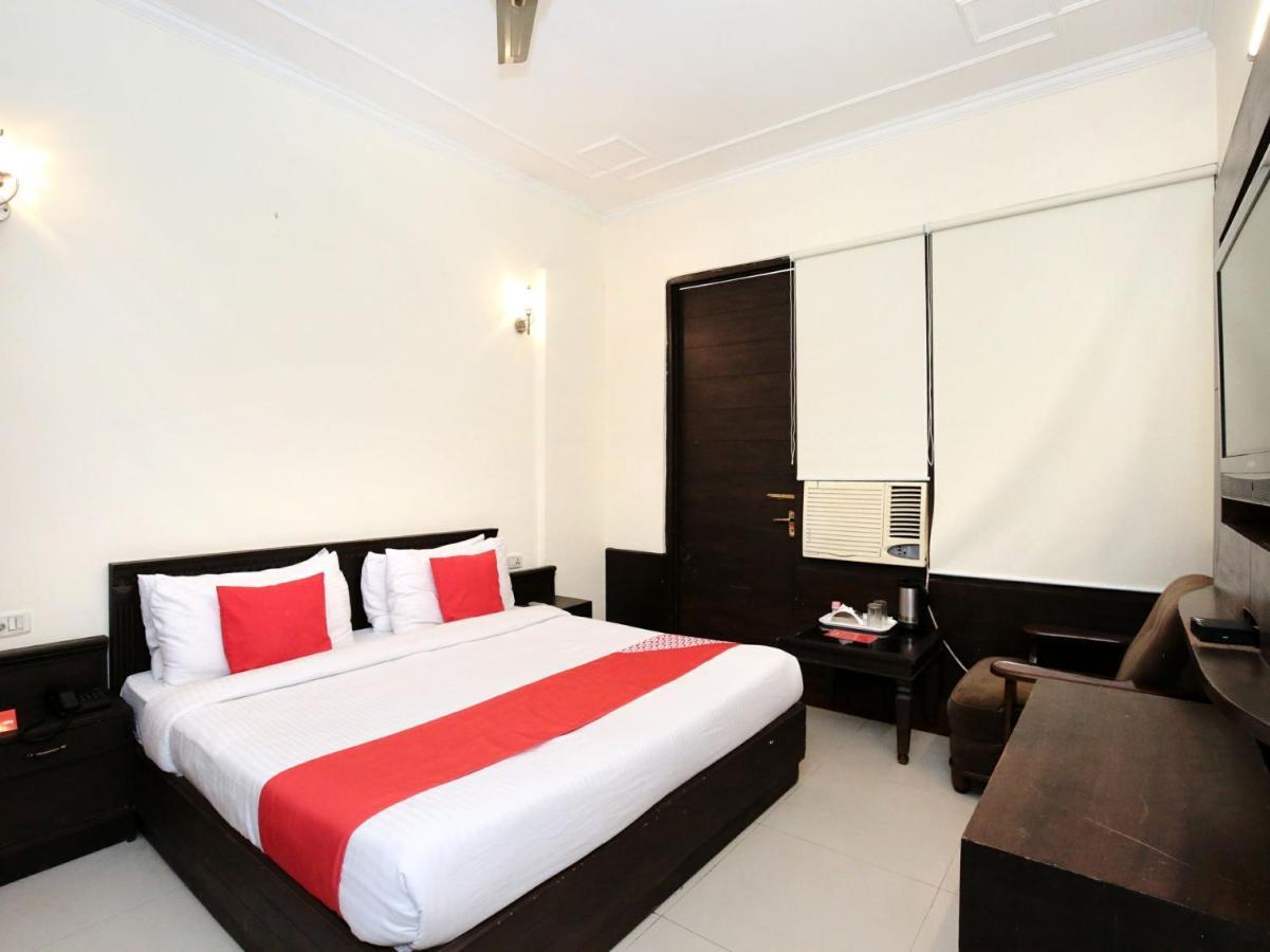 Hotel City Paradise Chandīgarh Екстериор снимка
